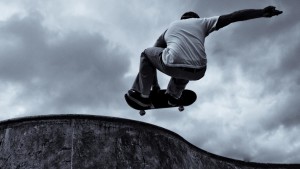 Sfondi HD sport estremi Skateboard acrobatico