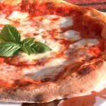 Immagine pizza margherita napoletana