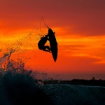 Sfondo surfista al tramonto